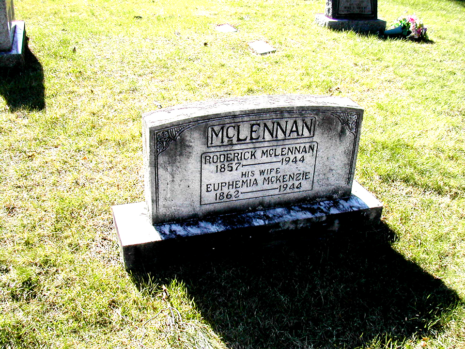 Photo of headstones/Roderick McLennan 1857-1944 hdstn Rodney cem Elgin co ON